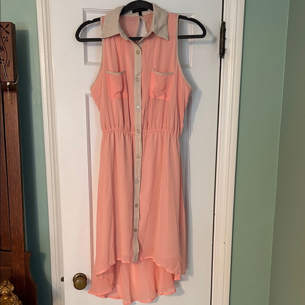 Urban Hearts Sleeveless Pink Button-Down Dress